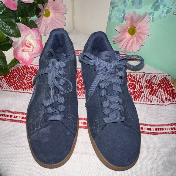 Puma Sneakers - Picture 2 of 8